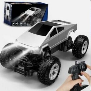 🆕- RIC Cyber Truck 2.4G Remote control
USB Charging. New in Box.